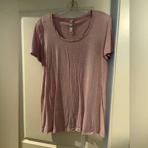 lululemon athletica Light Pink/Mauve Short Sleeve Tee
